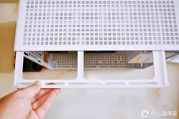 给电视安排一台紧凑型PC,带来大屏畅玩3A优质体验 给电视安排一台紧凑型PC,带来大屏畅玩3A优质体验