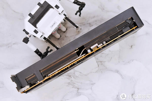 给电视安排一台紧凑型PC,带来大屏畅玩3A优质体验 给电视安排一台紧凑型PC,带来大屏畅玩3A优质体验