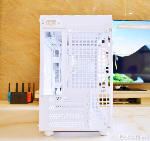 给电视安排一台紧凑型PC,带来大屏畅玩3A优质体验 给电视安排一台紧凑型PC,带来大屏畅玩3A优质体验