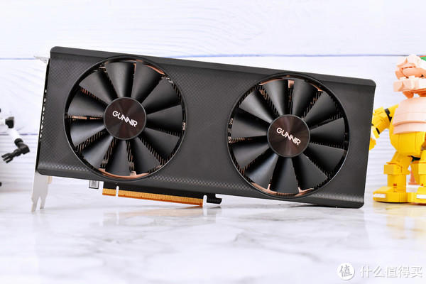 给电视安排一台紧凑型PC,带来大屏畅玩3A优质体验 给电视安排一台紧凑型PC,带来大屏畅玩3A优质体验