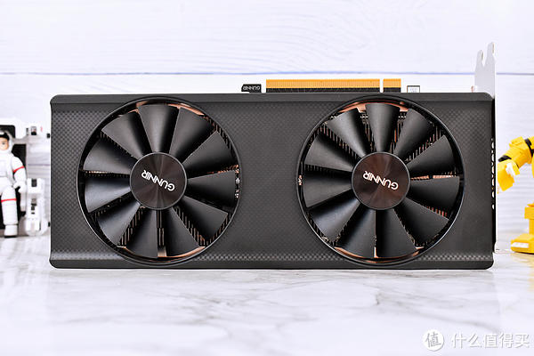 给电视安排一台紧凑型PC,带来大屏畅玩3A优质体验 给电视安排一台紧凑型PC,带来大屏畅玩3A优质体验